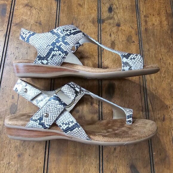 Walking Cradles NATALIA Leather Snakeskin Print Toe Loop Sandals Size 8 W - Picture 3 of 7